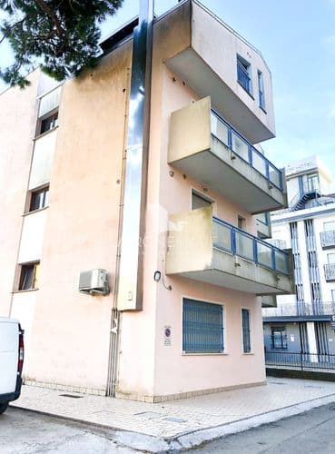 The alternative text...