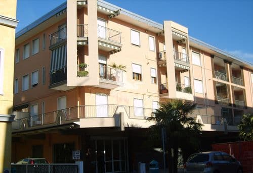 The alternative text...